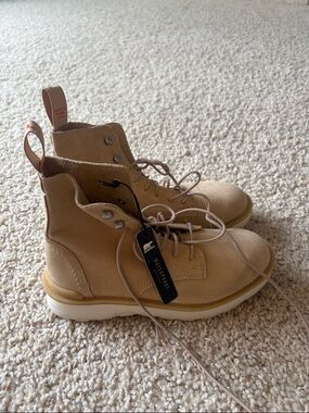 Sorel Women's Tan Suede Combat Boot